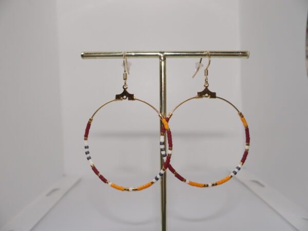 Boucles d'oreilles créoles fines orange et rouge