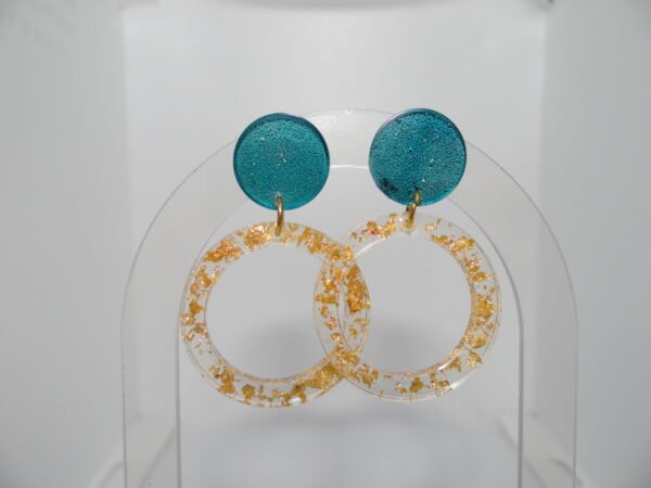 Boucles d'oreilles ronde bleu, dorée et transparente