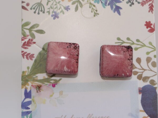 Clou d'oreilles rose